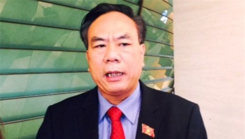 Người dân bị doang nghiệp 'móc túi' do thuế xăng dầu: Cách điều hành có vấn đề (!?)