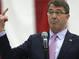 Tại sao ông chủ Lầu Năm Góc sợ Nga đến thế?