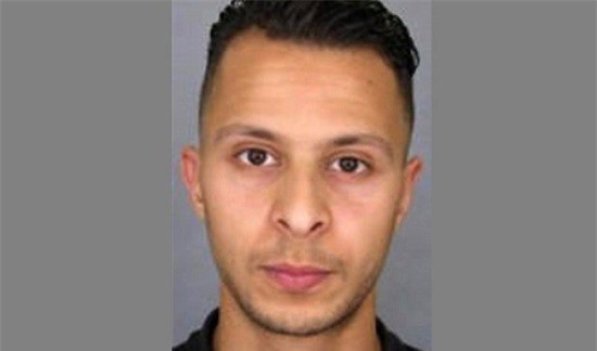 Bắt sống nghi phạm chính vụ tấn công khủng bố thủ đô Paris