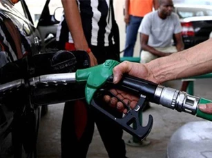 Bộ Tài chính: Nhiều nước có cơ cấu thuế, phí xăng dầu cao hơn Việt Nam