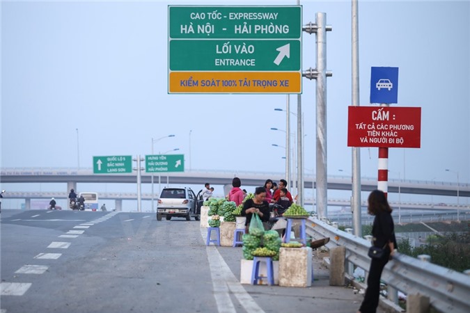 Doanh nghiệp kêu trời vì tăng phí cao tốc Hà Nội - Hải Phòng, QL 5