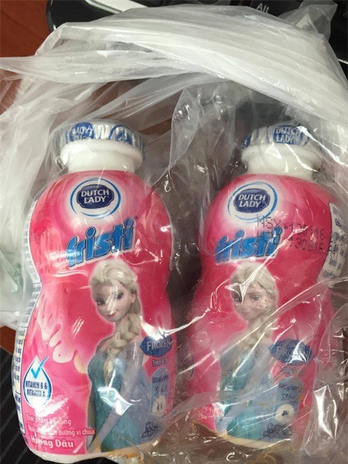 Khách hàng “tố” sản phẩm sữa Duth Lady gây đau bụng cho trẻ nhỏ?