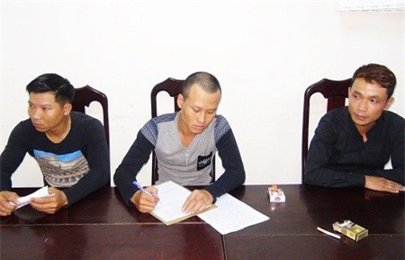 Tạm giữ nghi phạm truy sát chủ nhà hàng ở Nha Trang