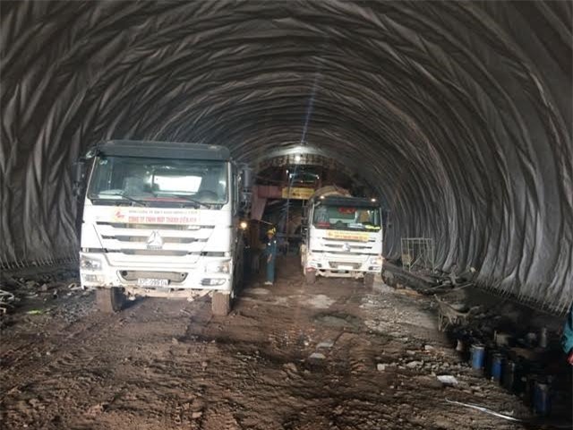 Ba dự án cao tốc 'đói' vốn đối ứng, VEC cầu cứu Bộ Giao thông