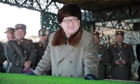 Triều Tiên bắn hàng loạt tên lửa tầm ngắn ra biển Nhật Bản