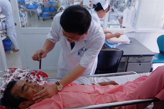 Bộ trưởng Bộ Y tế 'lệnh' điều trị miễn phí cho ông Huỳnh Văn Nén