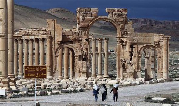 Quân đội Syria giành lại quyền kiểm soát thành cổ ở Palmyra