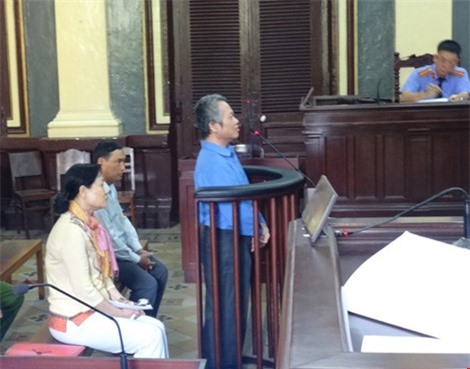 Giám đốc bệnh viện lập 13.000 hồ sơ khống, gây thiệt hại hàng chục tỷ đồng