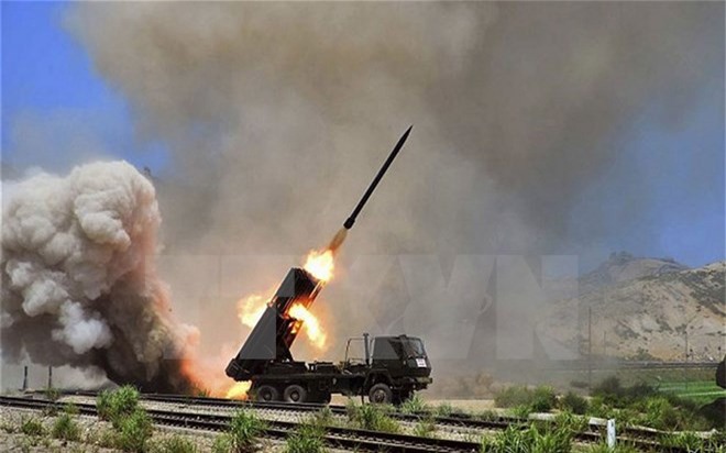 Triều Tiên tiếp tục "liều mạng" phóng tên lửa về Nhật Bản