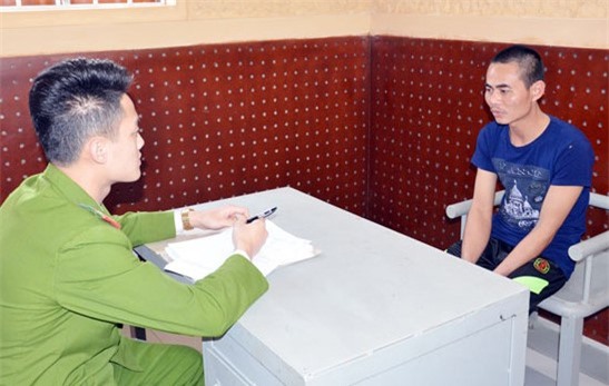 Bắt tạm giam bảo vệ dâm ô nhiều học sinh tiểu học