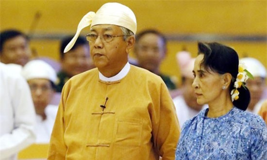 Myanmar chính thức trở thành chính trường riêng của bà Suu Kyi?