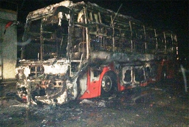 Đốt cháy xe khách giường nằm sau lời thách đố 'không dám thì đừng làm'