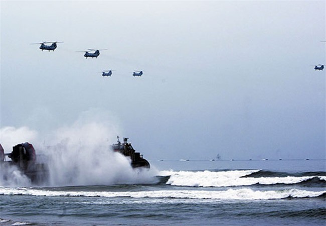 Mỹ - Philippines tập trận chung, sẵn sàng đối đầu Trung Quốc