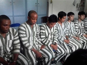 Nhiều phụ nữ Việt bị lừa đảo, chiếm đoạt hàng tỷ đồng