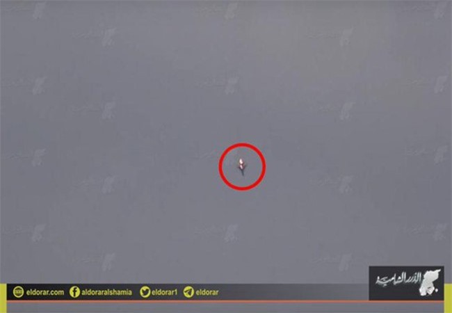 Phiến quân Al-Nusra phóng tên lửa bắn rơi tiêm kích Su-22 của chính phủ Syria