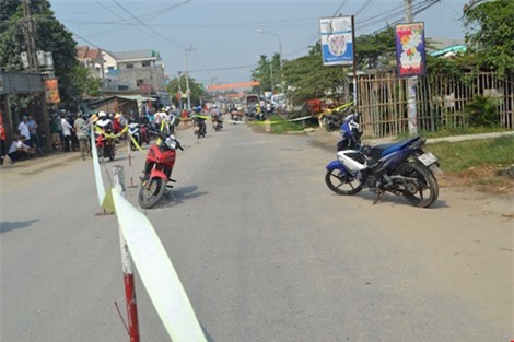 2 băng nhóm hỗn chiến nổ súng trong đêm, 3 người thương vong