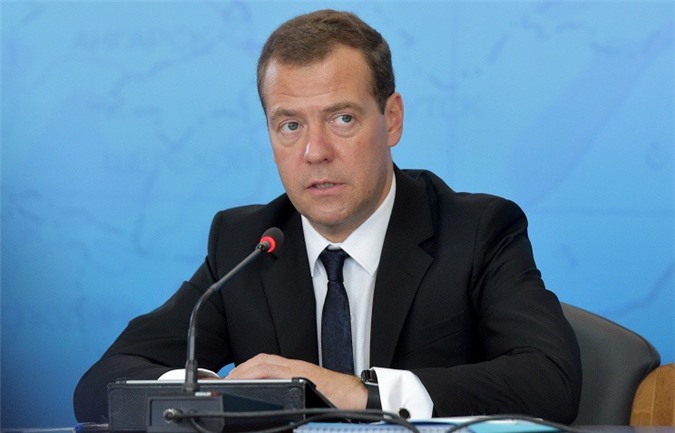 Thủ tướng Nga bay sang Armenia và Azerbaijan 