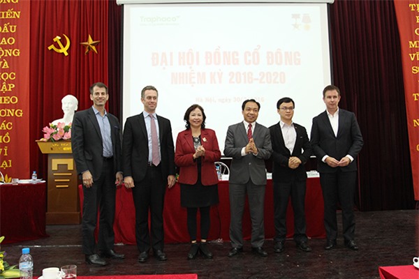 Ai ngồi 'ghế nóng' của Traphaco?