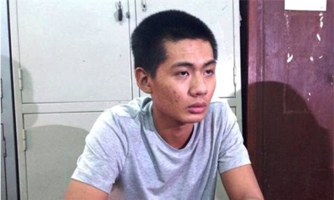 Bênh bạn gái, thanh niên đâm chết 2 người trong quán cà phê