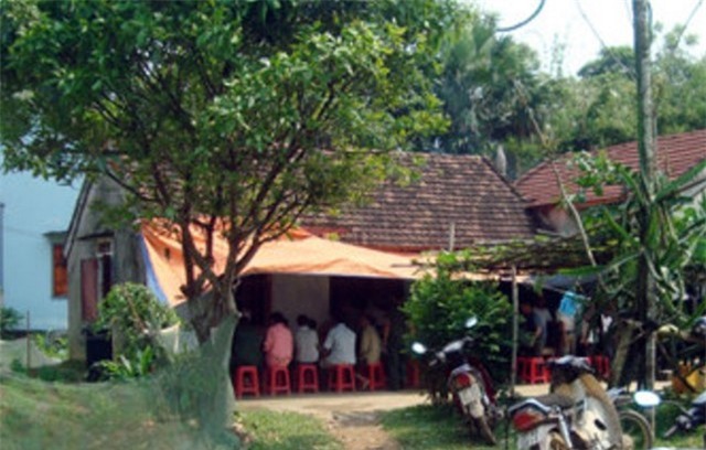 Bé trai 9 tuổi chết thảm vì bị trâu kéo hàng trăm mét