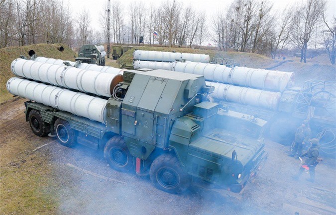Iran đã tiếp nhận lô tên lửa S-300 đầu tiên của Nga