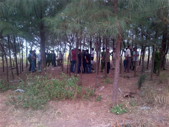 Nhắn tin xin lỗi con, người phụ nữ treo cổ tự tử trong rừng 