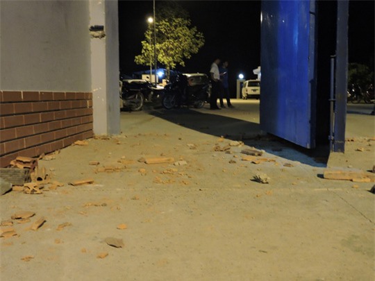 400 học viên cai nghiện xông ra đập cửa, bỏ trốn trong đêm