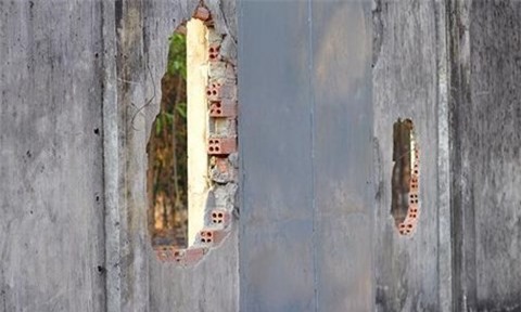 Ráo riết truy tìm hơn 200 học viên cai nghiện đục tường trốn trại