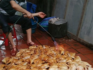 Hà Nội bêu tên người bán thực phẩm bẩn, người dân nói gì?