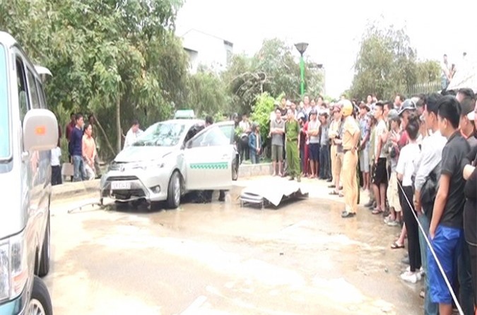 Nguyên nhân ban đầu vụ taxi lao xuống hồ làm 4 người chết