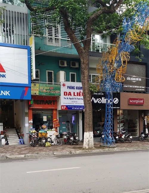 Ba Đình: Thanh kiểm tra đột xuất phòng khám da liễu bán thuốc không phép