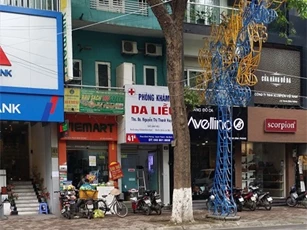 Ba Đình: Thanh kiểm tra đột xuất phòng khám da liễu bán thuốc không phép