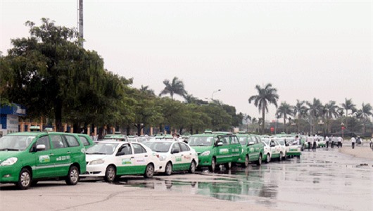 &#x110;&#x1EC1; xu&#x1EA5;t doanh nghi&#x1EC7;p taxi ph&#x1EA3;i c&#xF3; &#xED;t nh&#x1EA5;t 200 xe