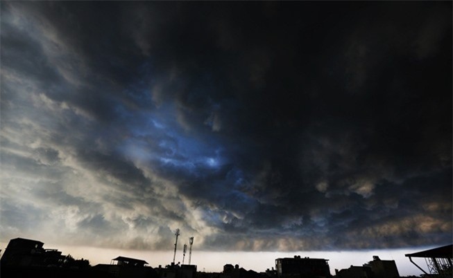 Cảnh báo mưa giông, có thể xảy ra tố lốc ở Hà Nội