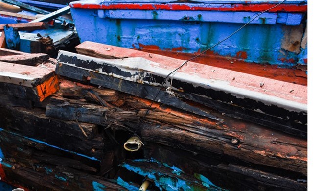 Điều tra vụ tàu lạ bất ngờ tấn công ngư dân Quảng Nam