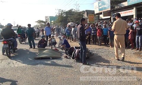 Cán chết nữ sinh trường y, xe đưa đón công nhân tháo chạy