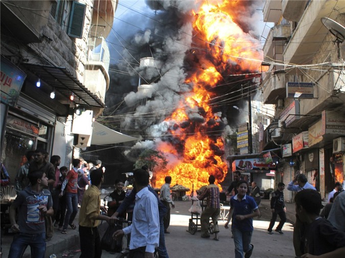 Syria: Phiến quân khủng bố nã đạn pháo vào quân chính phủ ở Aleppo