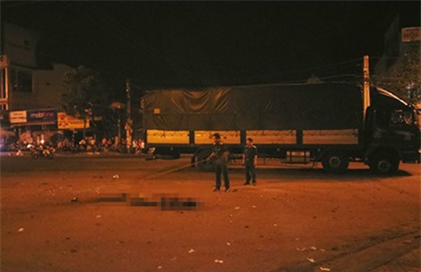 Thanh niên ôm mìn tự sát làm phó giám đốc Công an tỉnh bị thương