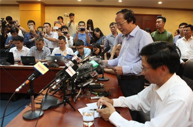 Toàn văn bài phát biểu làm báo chí "sững sờ" của Thứ trưởng Bộ TN&MT về vụ cá chết