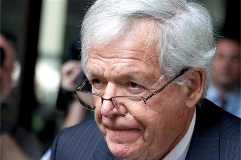 Xâm hại tình dục 4 thiếu niên nam, cựu chủ tịch Hạ viện Mỹ lãnh án tù 