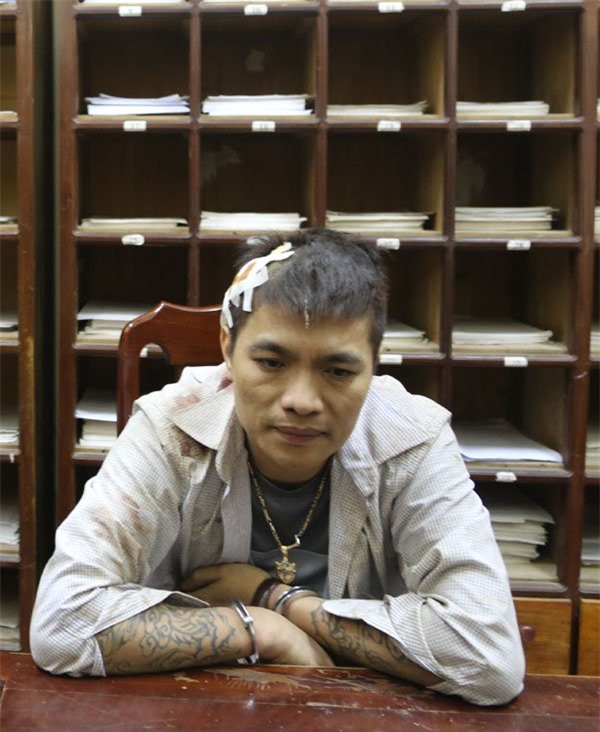 Nghẹt thở vây bắt trùm ma túy đấu súng với công an 