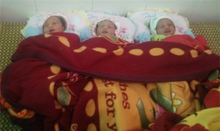 Hy hữu: Sản phụ Nghệ An sinh 3 con đúng ngày 30/4