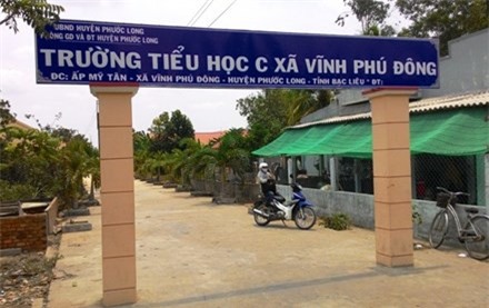Thầy giáo bị tố sờ vào vùng nhạy cảm học sinh tiểu học