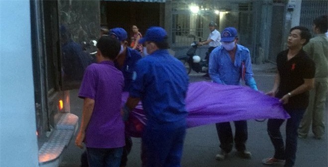 Đi đánh cá bàng hoàng phát hiện xác người phụ nữ dưới kênh