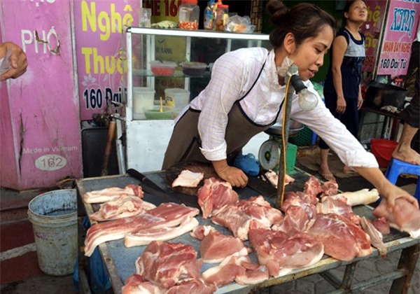 Trung Quốc gom mua, thịt lợn lên cơn "sốt giá"