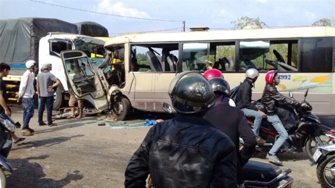 Đắk Nông: Tai nạn kinh hoàng, 21 người thương vong 