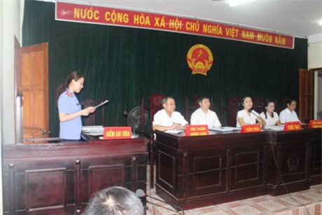 Nam sinh hiếp dâm bé gái 4 tuổi vì nghiện "phim người lớn"