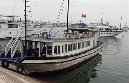 Quảng Ninh: Khai tử dịch vụ Tàu lưu trú đêm trên Vịnh vì đặc thù?