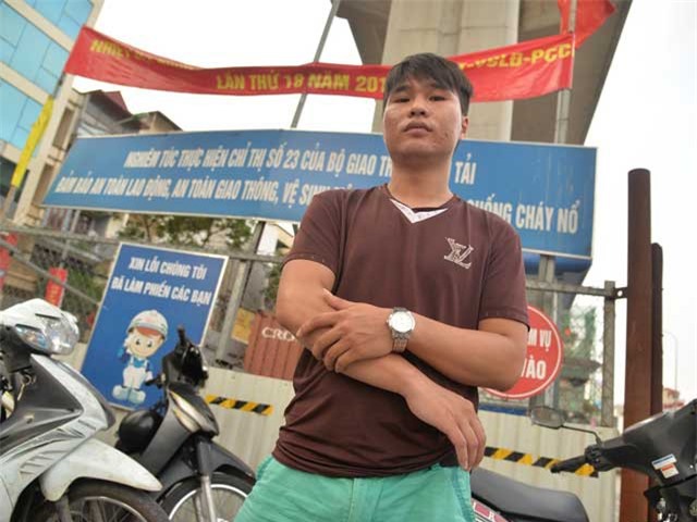 Dự án đường sắt trên cao Hà Nội: Thanh sắt rơi trúng người