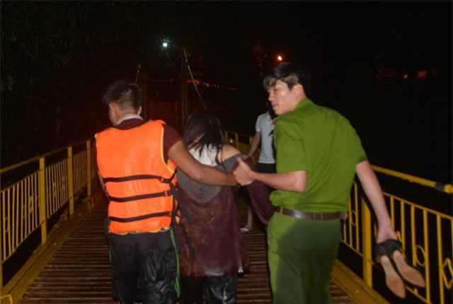 Giải cứu thành công cô gái say rượu nhảy cầu tự tử